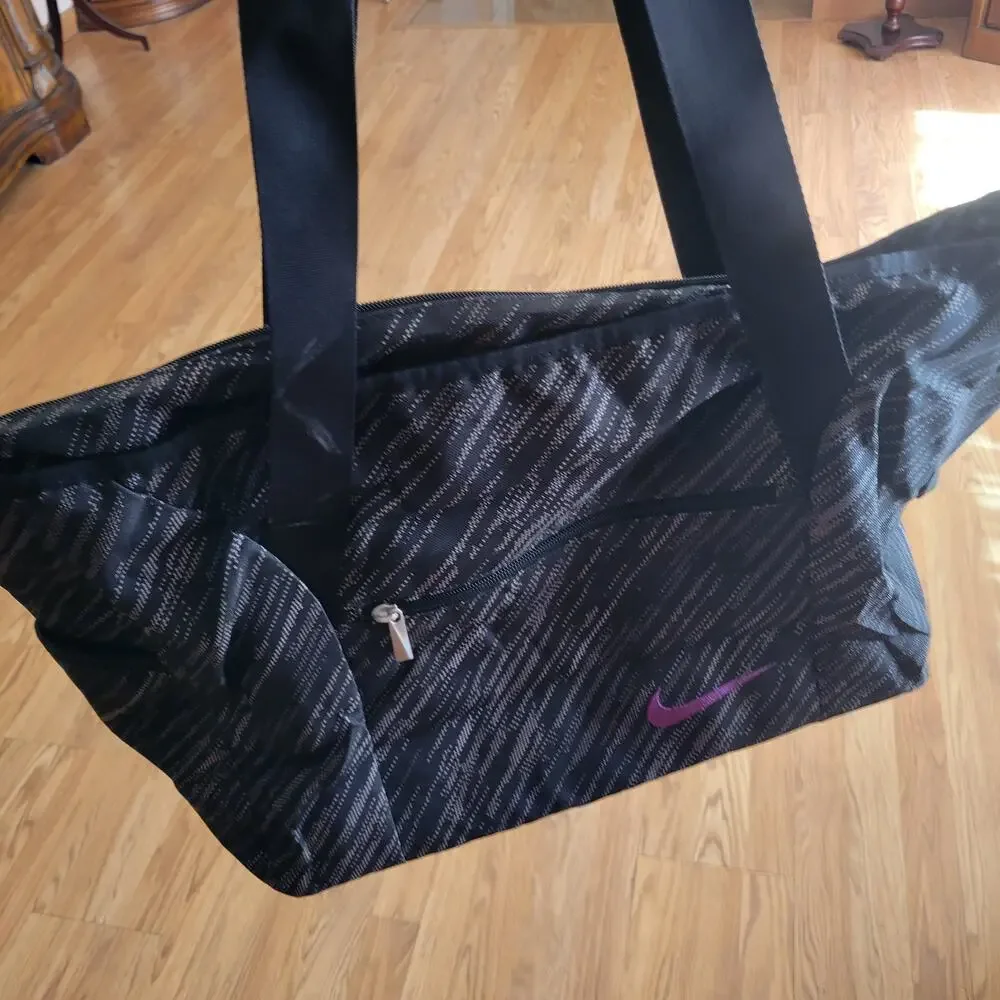 Nike One Luxe training bag luggage carry one womens' training tote bag